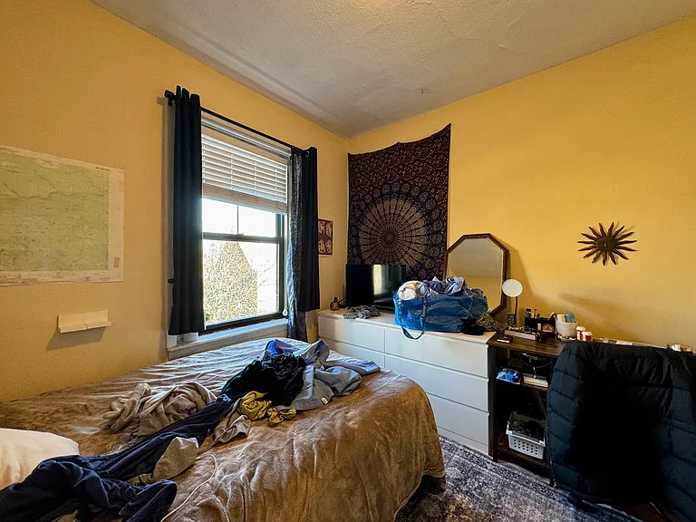1516 Tremont St #3 — Photo 17