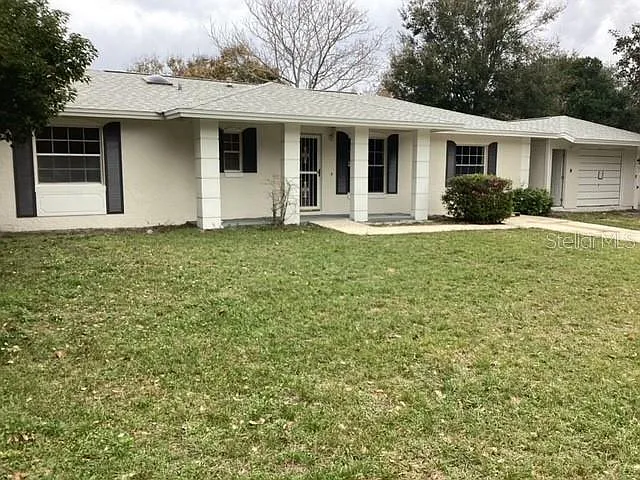 142 Bayberry Ct — Photo 2