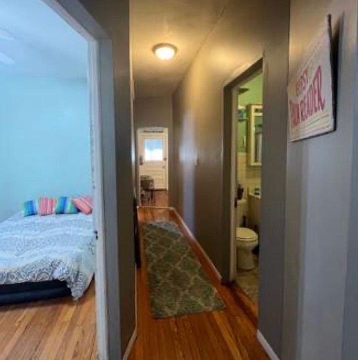 1st image of 1516 W Thome Ave #3