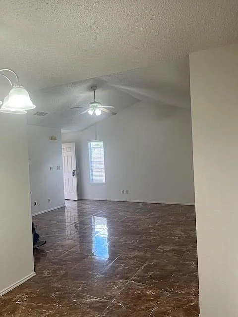 2 bed, 2.0 bath, 949 sqft, $1,575 — Photo 3