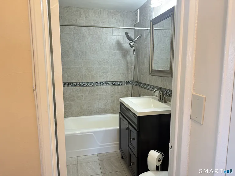 700 Summer St #6C — Photo 13