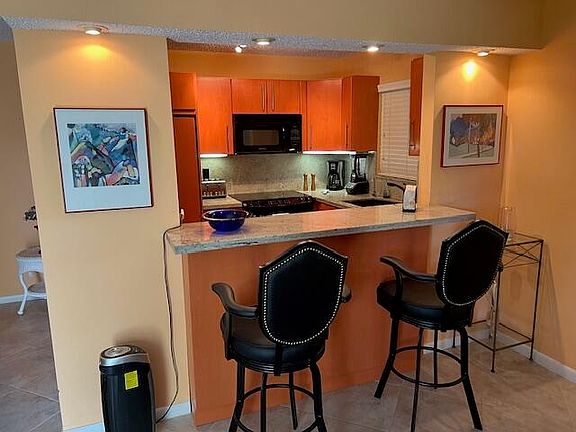 5th image of 349 Durham K