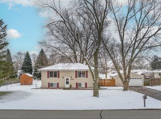 4146 Chico Dr, Waterloo, IA 50702