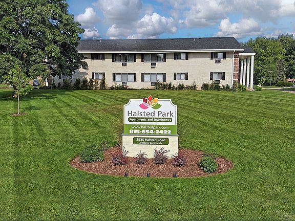 2nd image of 2535 Halsted Rd #81f82b68b