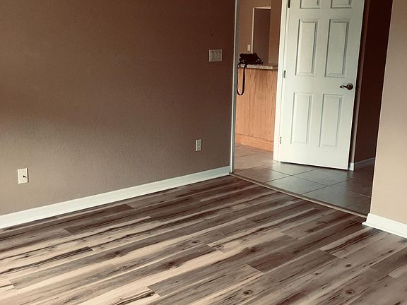 4th image of 2837 NE 3str #203