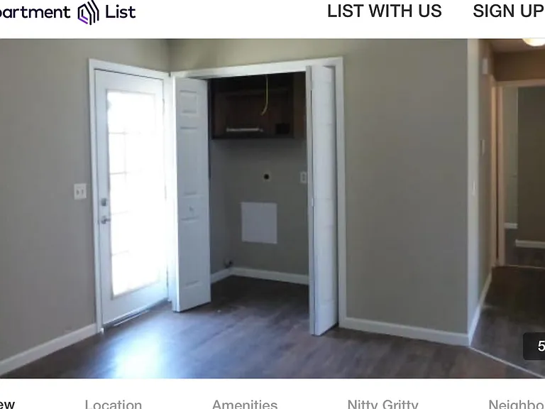 410 Lester St — Photo 5
