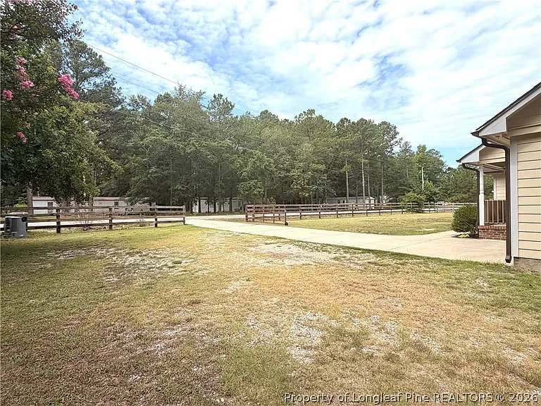 1018 Brisson Rd — Photo 25