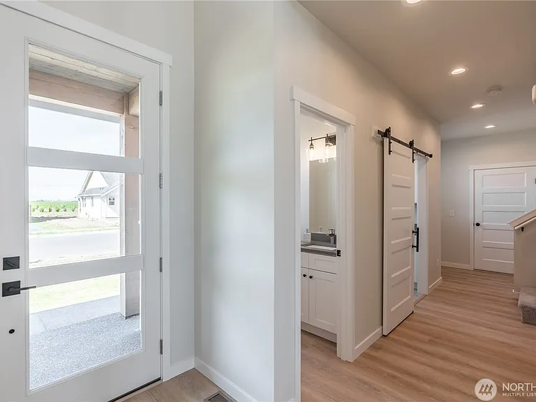 2233 Berryman Loop — Photo 14