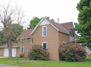 121 1st St SW, Medford, MN 55049