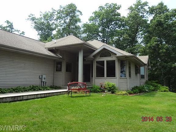 3rd image of 4821 E 82nd St