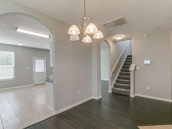 2nd image of 6570 Holly Cove Ln