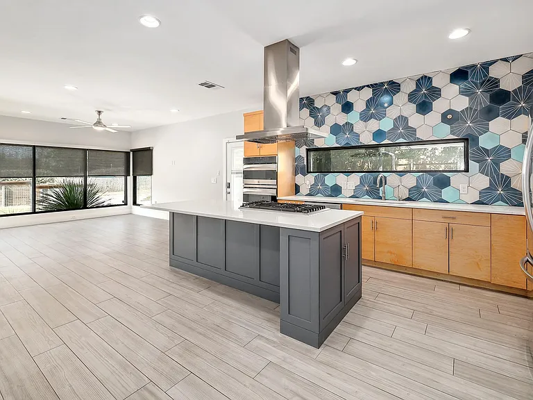 702 Philco Dr #A — Photo 1