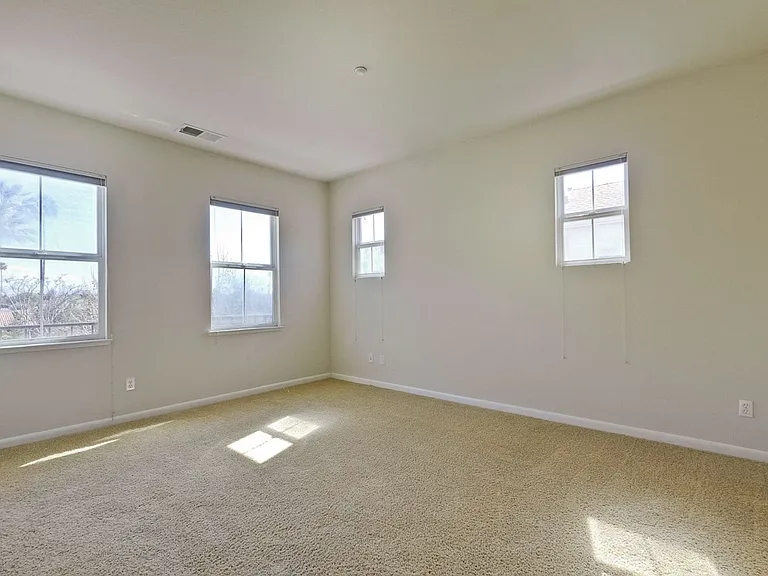 562 Saco Ter — Photo 41