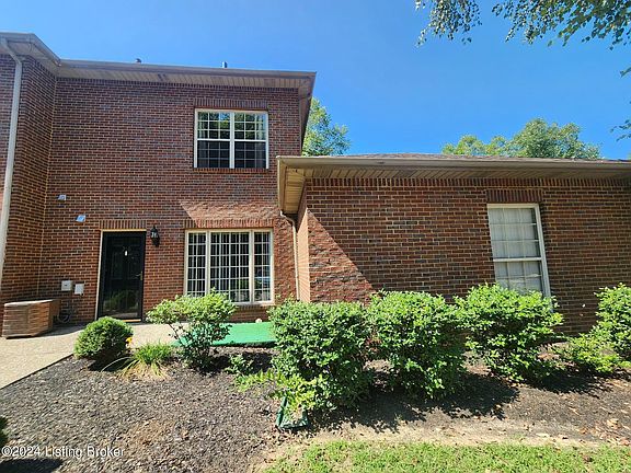 2nd image of 216 Hampton Place Ct