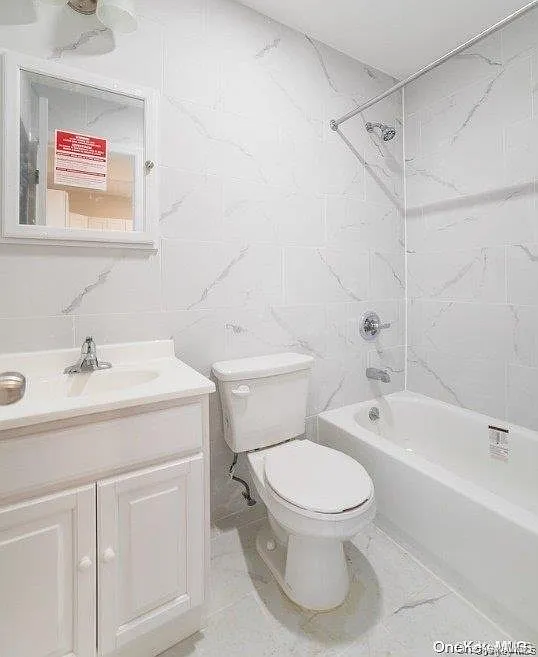 3 bed, 1.0 bath, 1100 sqft, $3,500 — Photo 4