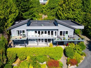 1135 Groveland Ct, West Vancouver, BC V7S 1Z7