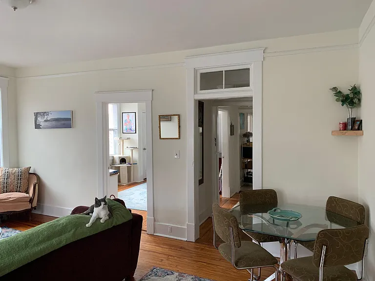 701 E 39th St #D — Photo 3