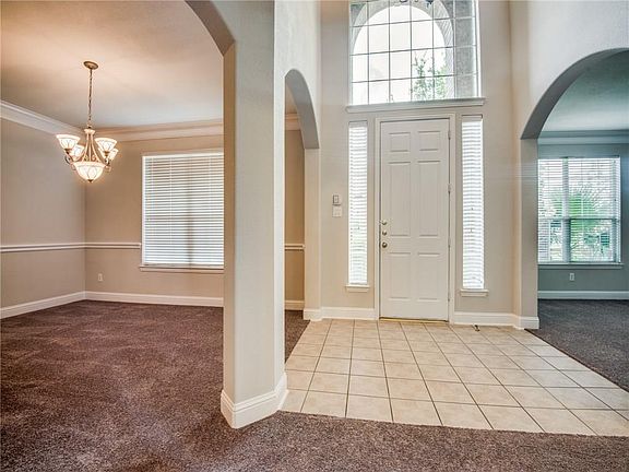 4th image of 1005 Candlewood Trl