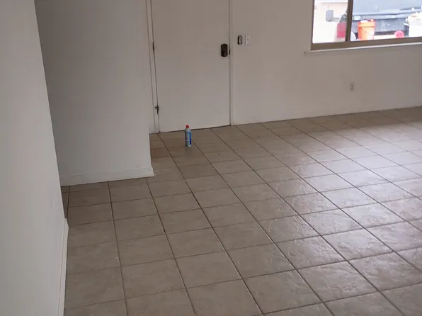 340 W Grace St, Barstow, CA 92311