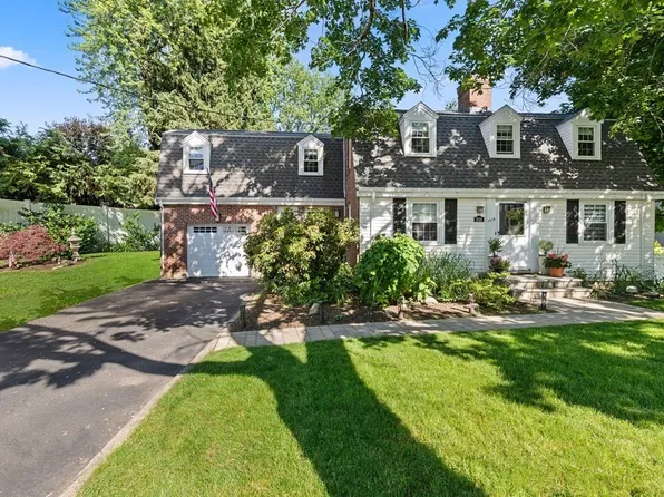 1018 Central Ave, Needham, MA 02492