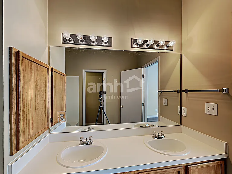116 N Honey Springs Ave — Photo 12