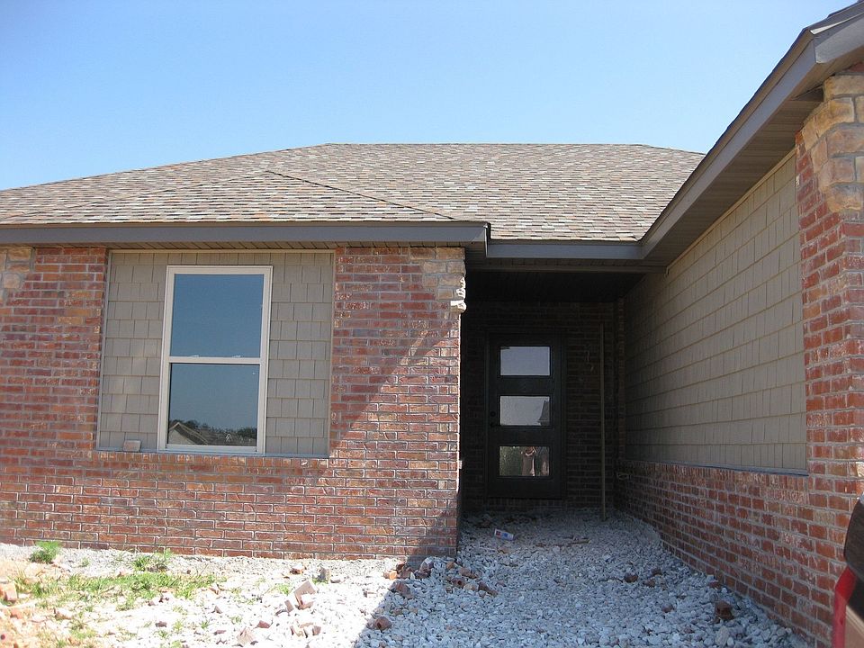 Classic New Home in Nixa