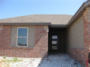 1119 W Scenic Hills Dr, Nixa, MO 65714