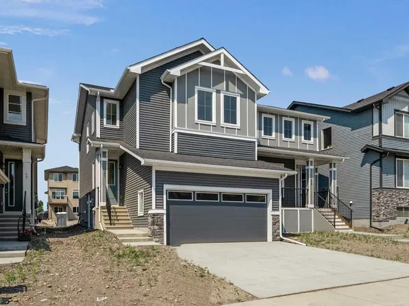 51 E Agate Rd, Cochrane, AB T4C 3B9