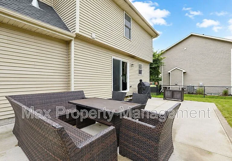 10419 Stonecrest Dr — Photo 29
