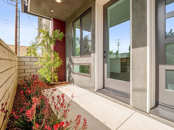 24 On Centre Plan One Entry