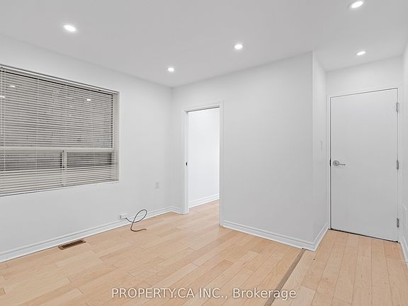 3rd image of 679 Vaughan Rd