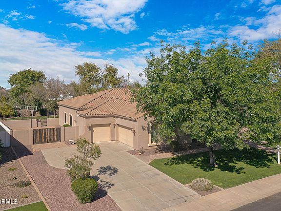 3rd image of 4200 E MEADOWVIEW Drive
