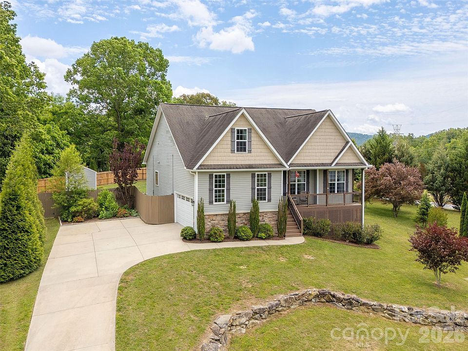 1st image of 132 Beck Creek Cir