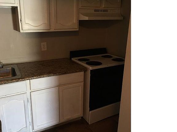 3rd image of 3410 W Martin St APT 101