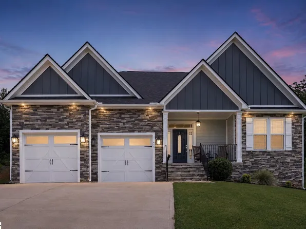419 Navajo Ct, Marietta, SC 29661