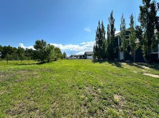 1129 17th St, Wainwright, AB T9W 1E5