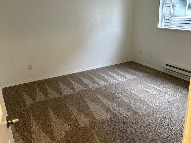 1109 S Woodlawn St #1 — Photo 17