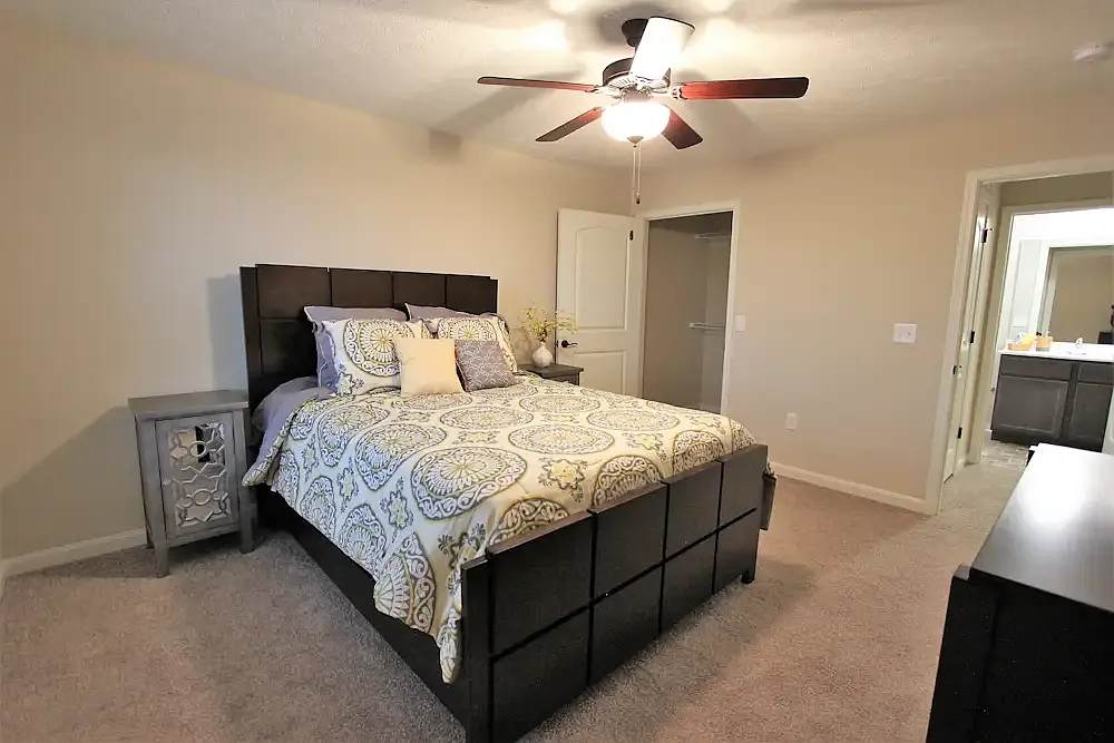 Shelby Oaks Apartments — Photo 4