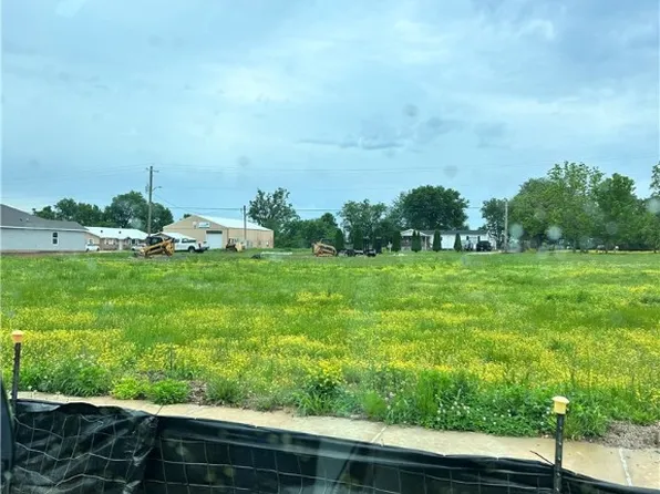 3208/3212 E Ricky Dr #99/100, Siloam Springs, AR 72761