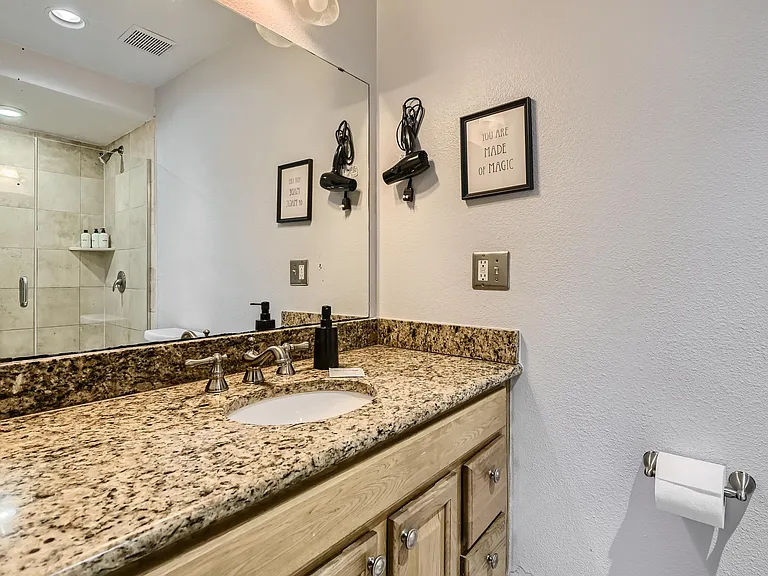 5226 Fleetwood Oaks Ave — Photo 20