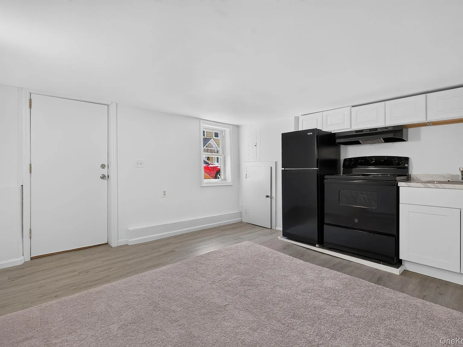 54 Gifford Ave — Photo 4