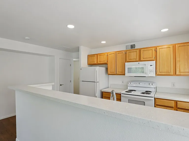 Versailles Senior Apartments — Photo 26