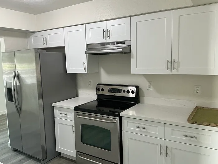 3421 W Campbell Ave — Photo 2