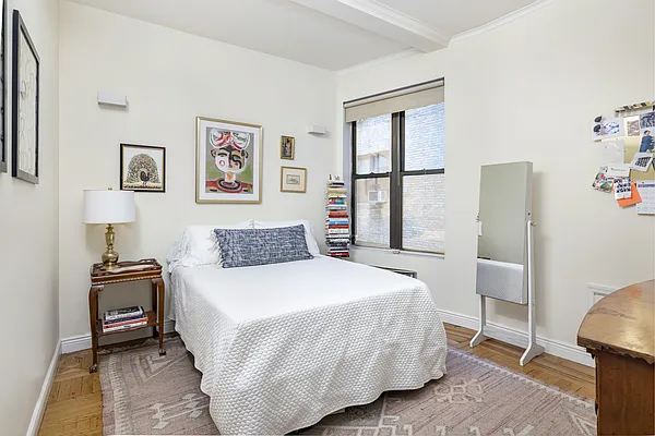 Rented by Douglas Elliman | media 10