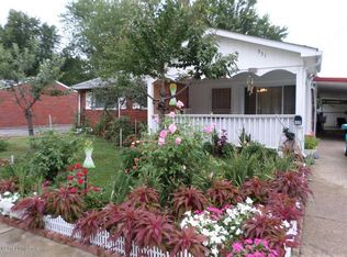 331 Mac Brae Rd, Louisville, KY 40214