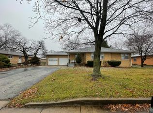 1203 W Bloomington Rd, Champaign, IL 61821