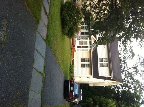 2nd image of 9 Franklin Pl
