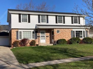 4932 Sutton Ln, Greendale, WI 53129