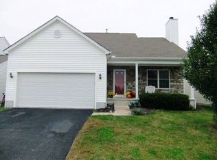 202 Olentangy Meadows Dr, Lewis Center, OH 43035