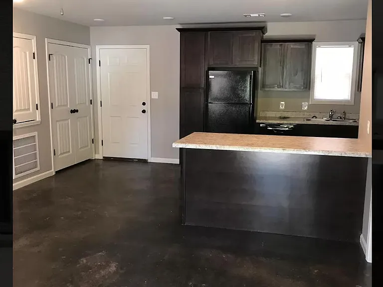 1311 W Monroe Ave #A — Photo 6